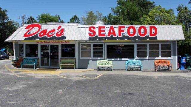 Docs-Seafood-Shack-and-Oyster-Bar-Orange-Beach-Alabama-1080